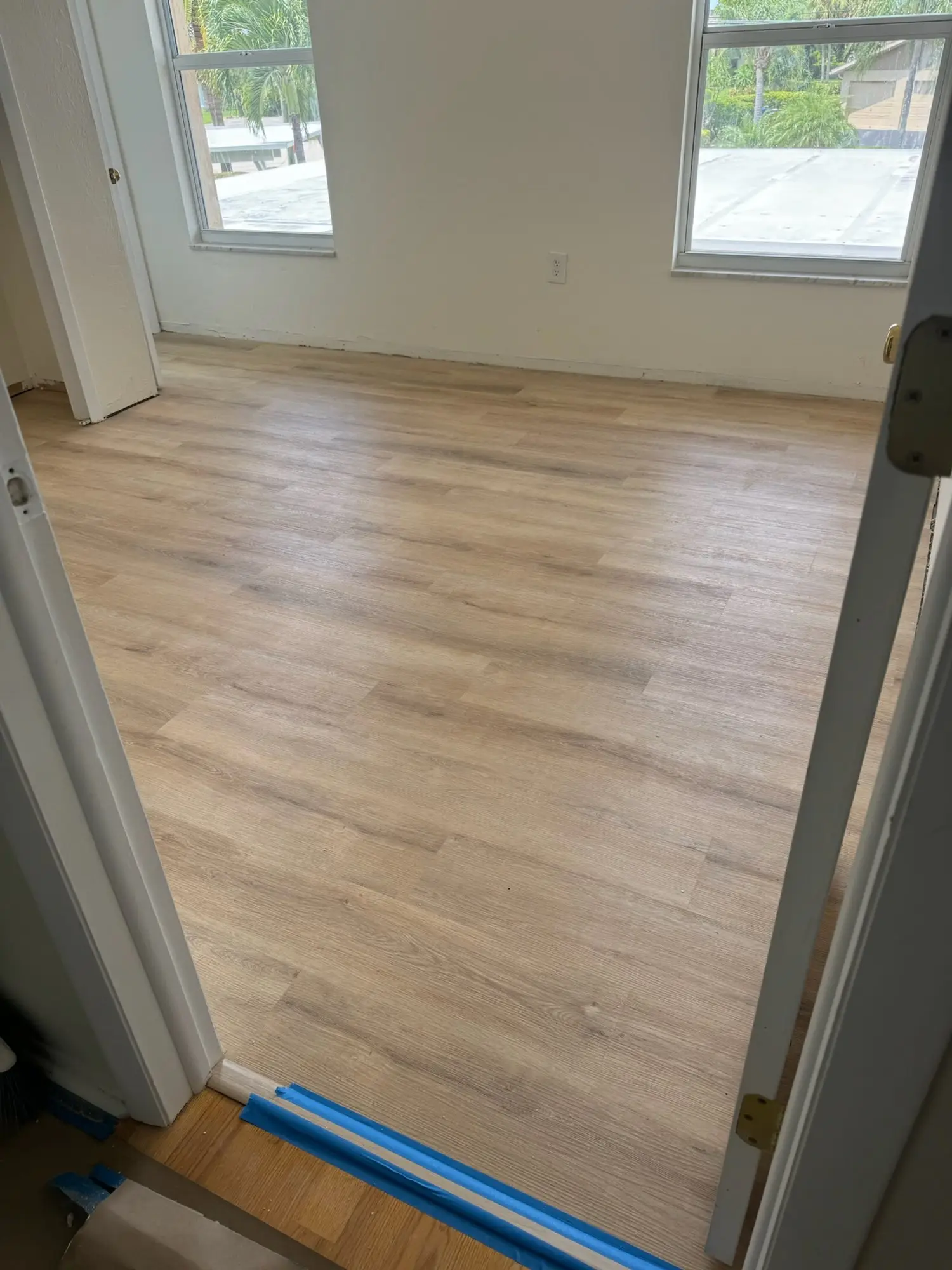 Light coastal plank for bedrooms